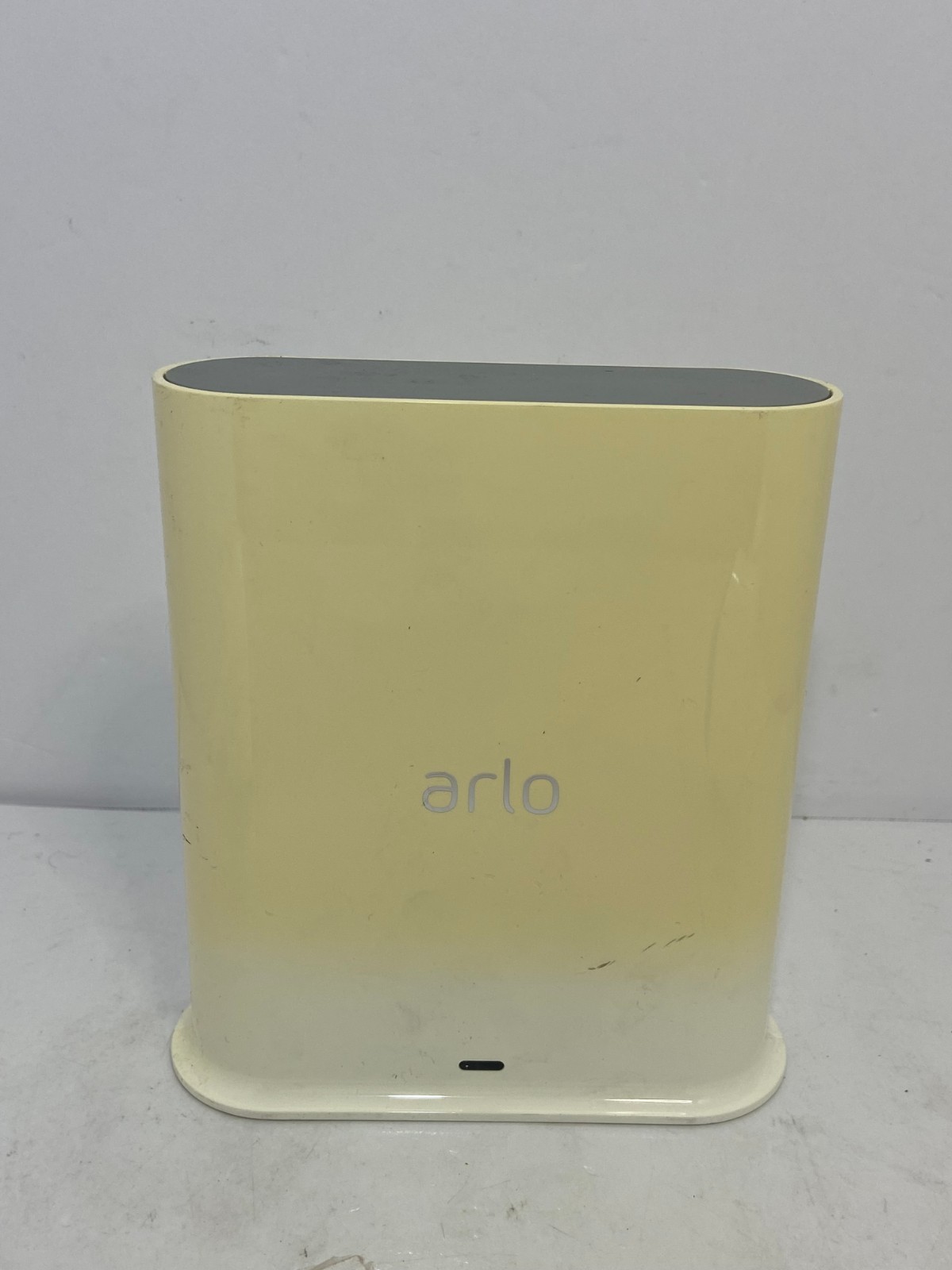 ? Netgear Arlo Ultra VMB4540 Smart Hub Base Station + 2 Cameras works EUC S3
