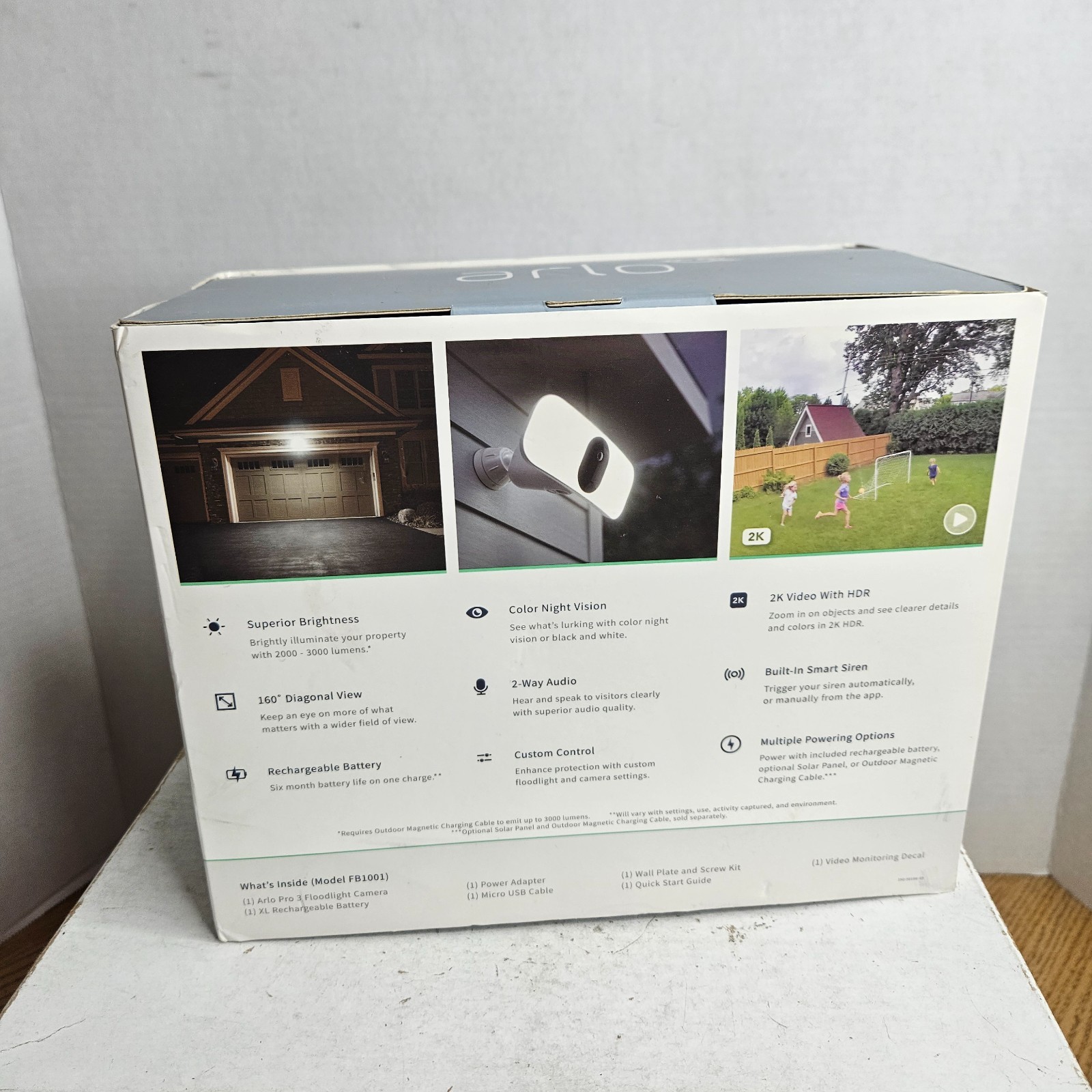 Arlo Pro 3 FB1001-100NAS Floodlight Indoor/Outdoor Security Camera – White