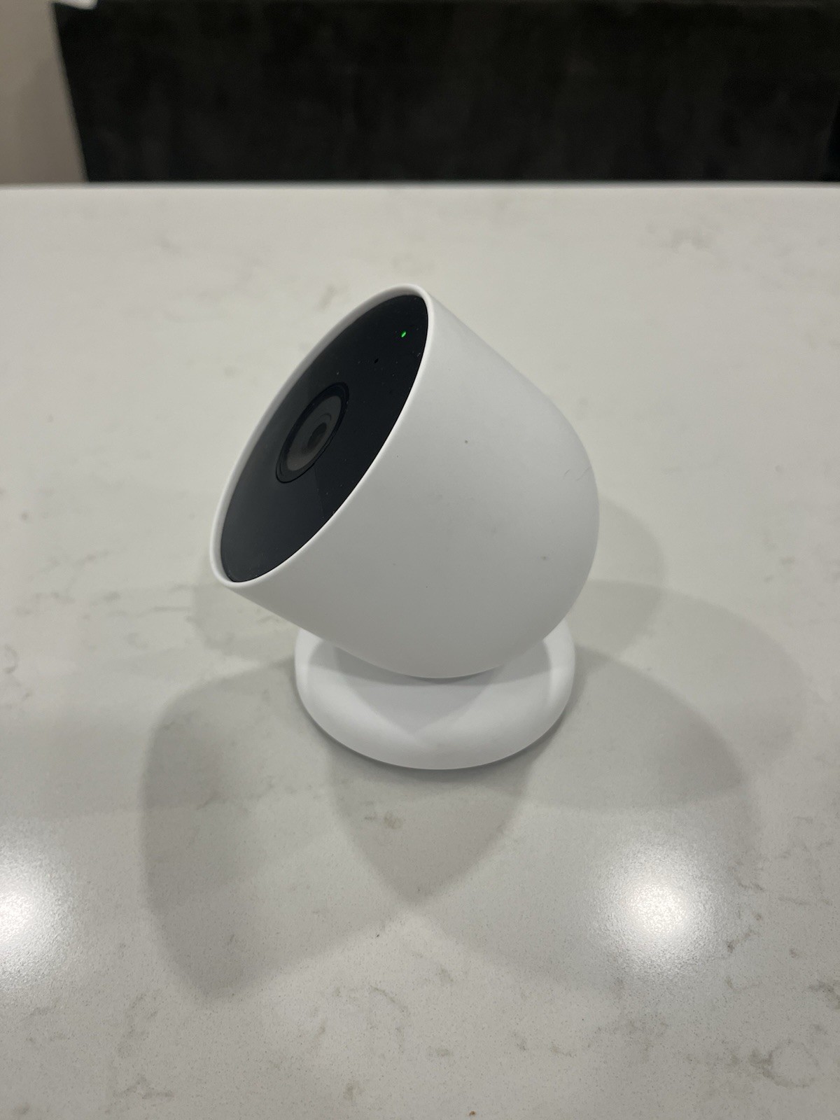Google Nest Cam (outdoor or indoor, battery), Model G3AL9, white