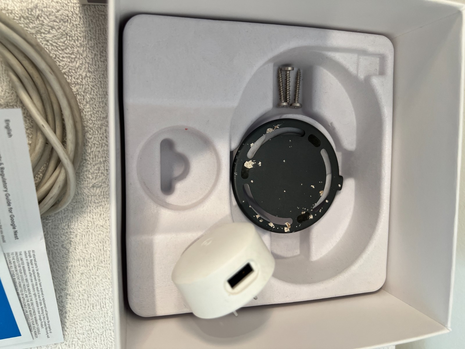 Google Nest Cam Indoor Security Camera 1st Generation USED W BOX COMPLE NC1102ES
