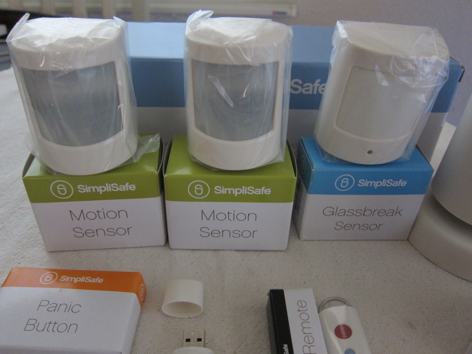 SimpliSafe Home Security System – 1st Generation – 7 Piece Bundle NEW
