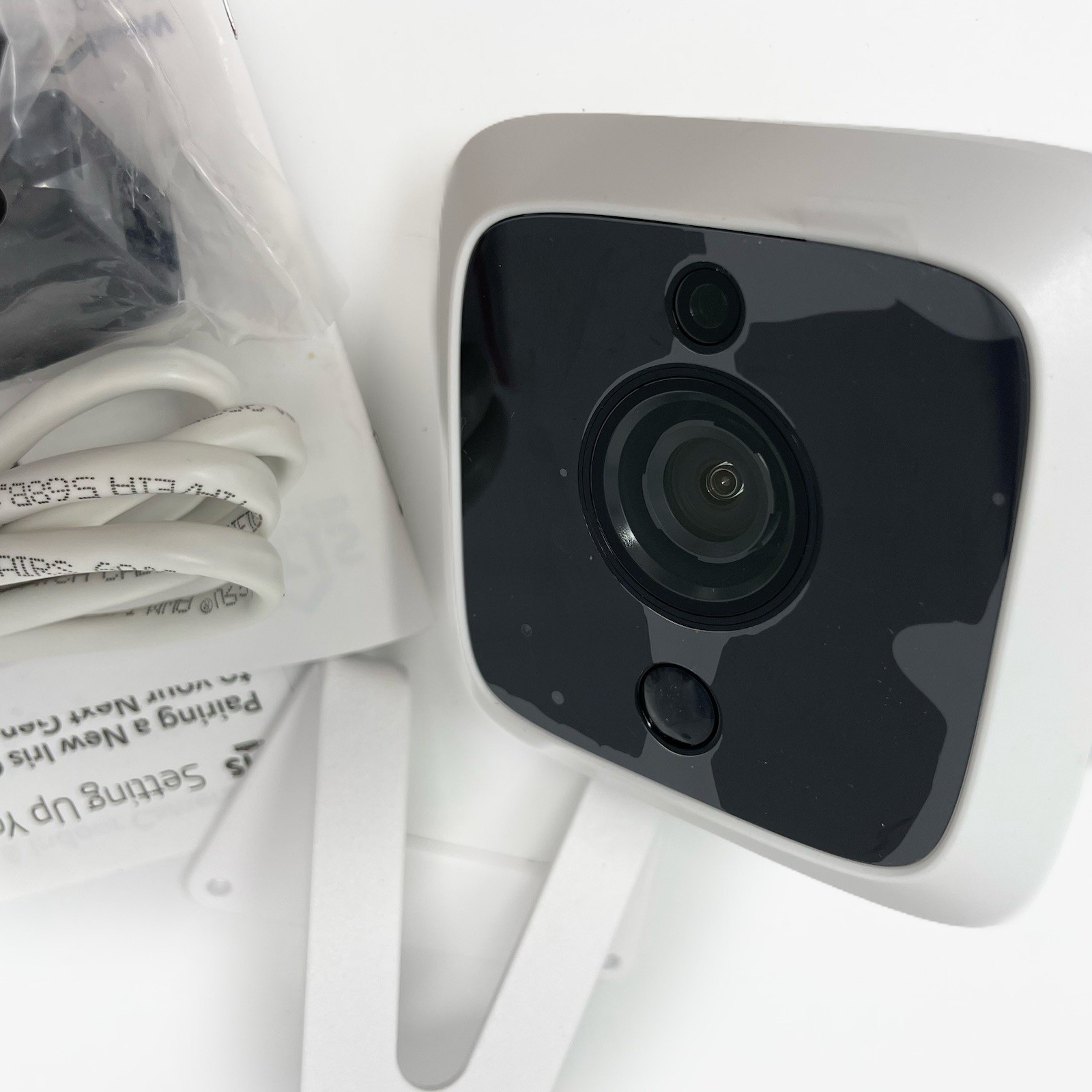 IRIS 782305 OUTDOOR & INDOOR SECURITY CAMERA HD NIGHT VISION MOTION TRIGGERED