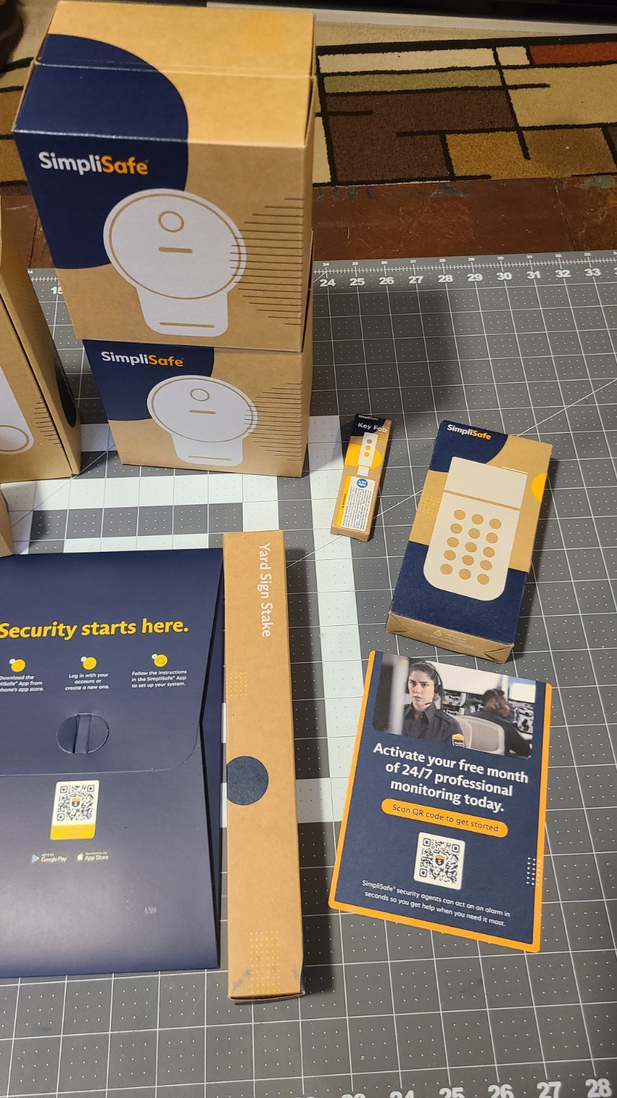 SimpliSafe Home Security System – 14 Piece Kit w/ 2 Outdoor Cameras (Brand New,