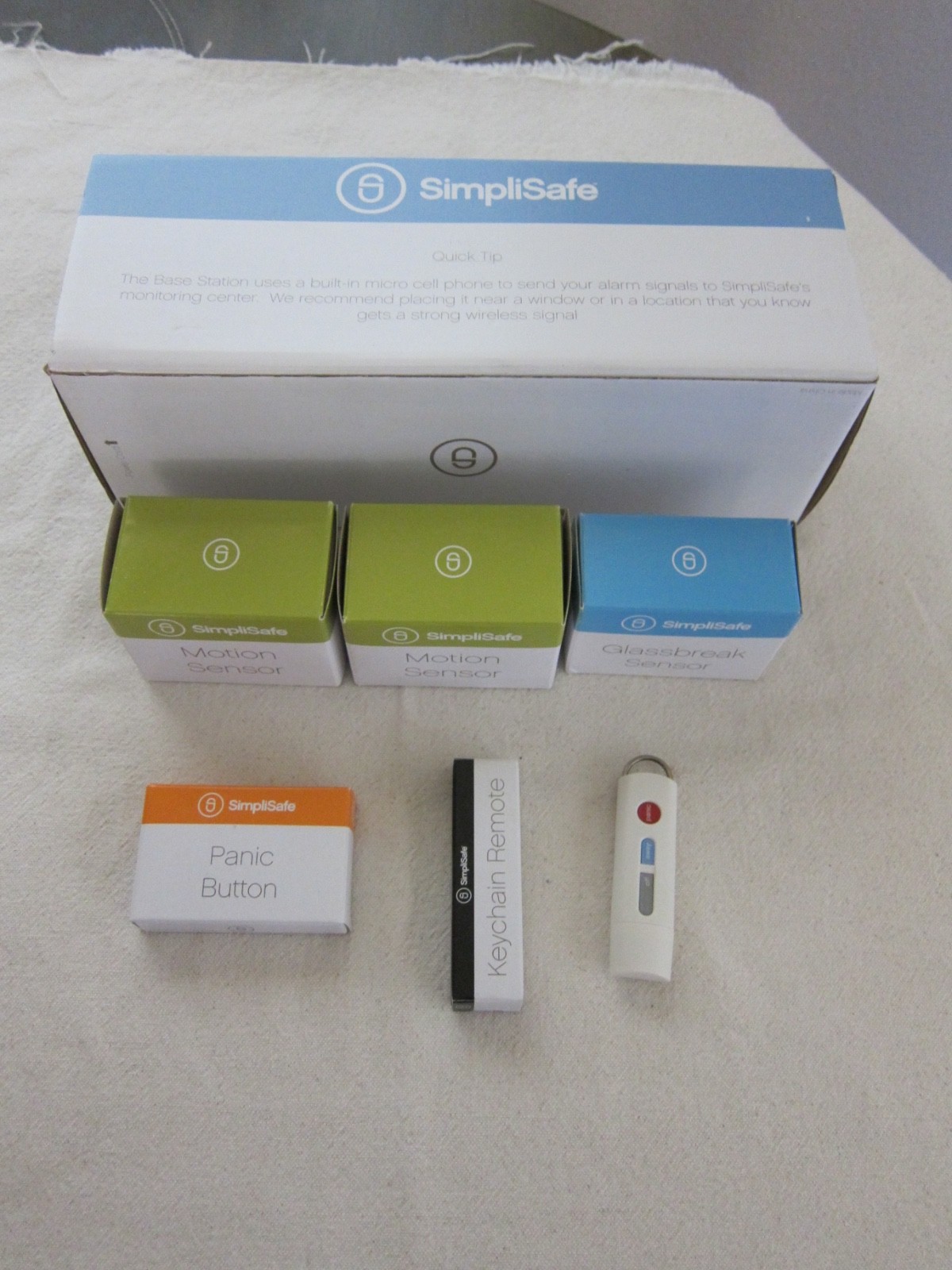 SimpliSafe Home Security System – 1st Generation – 7 Piece Bundle NEW