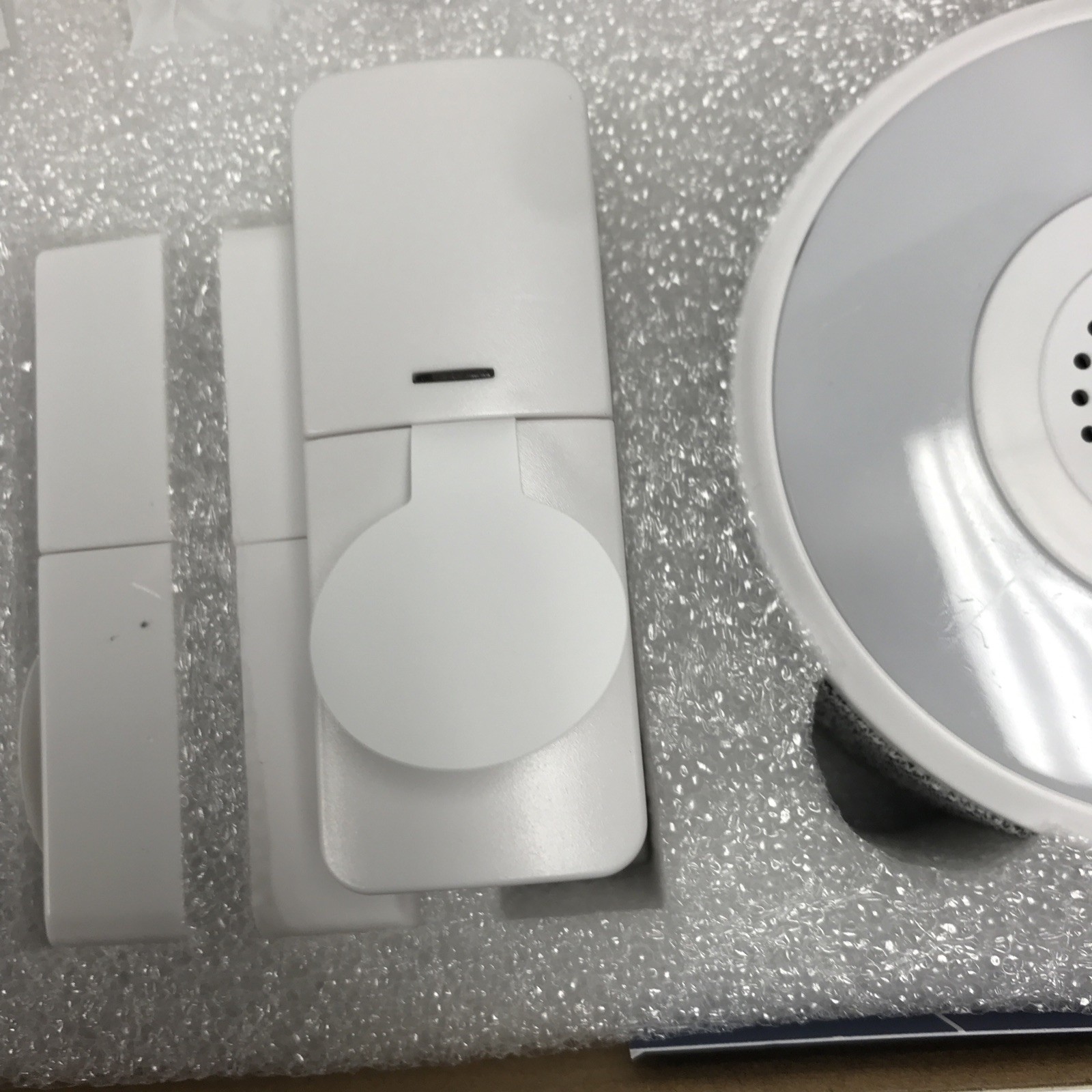 tolviviov WiFi Smart Door Alarm System 8-Piece Kit with App & Alexa
