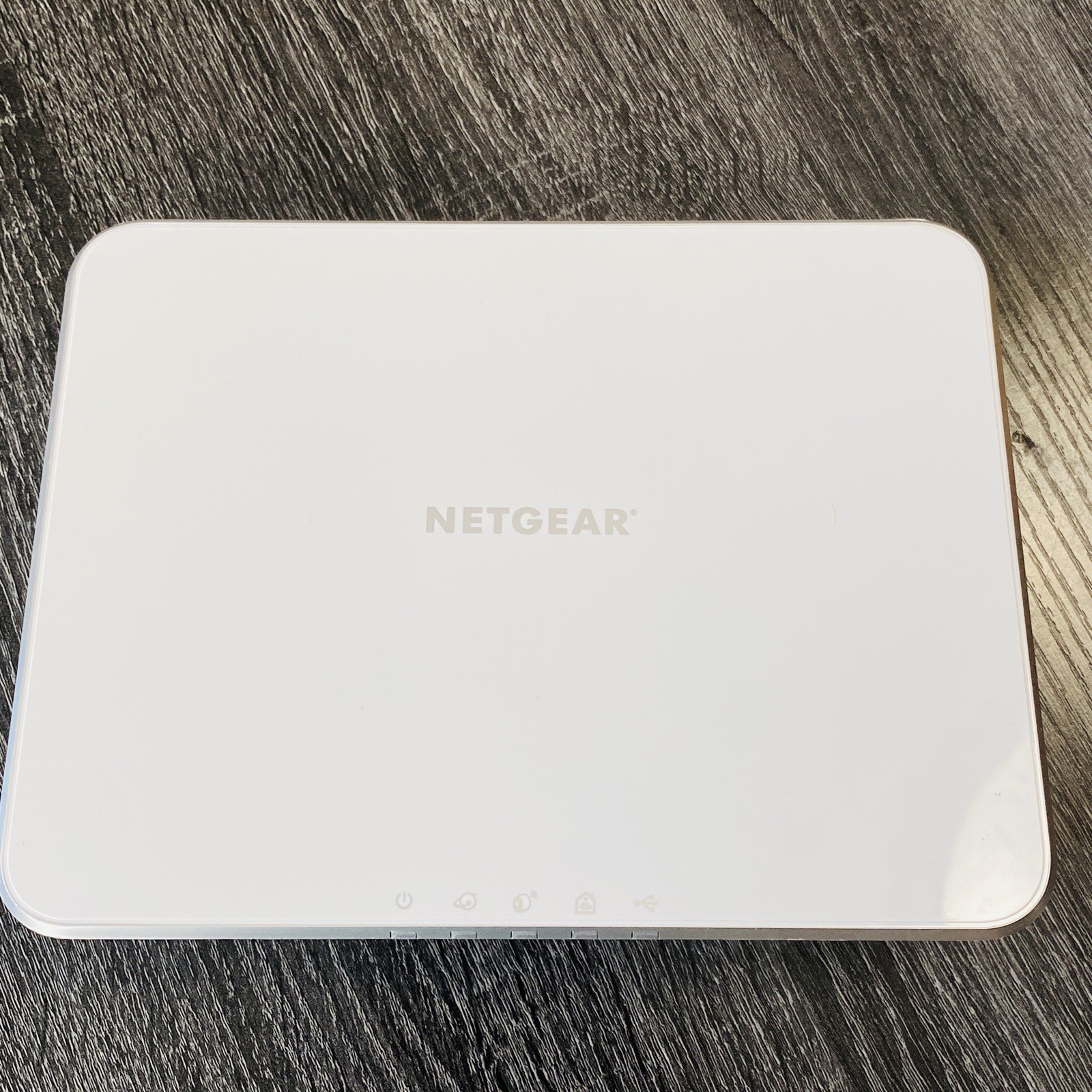 Netgear Arlo VMB3000 Smart Home Base Station With AC Power Adapter