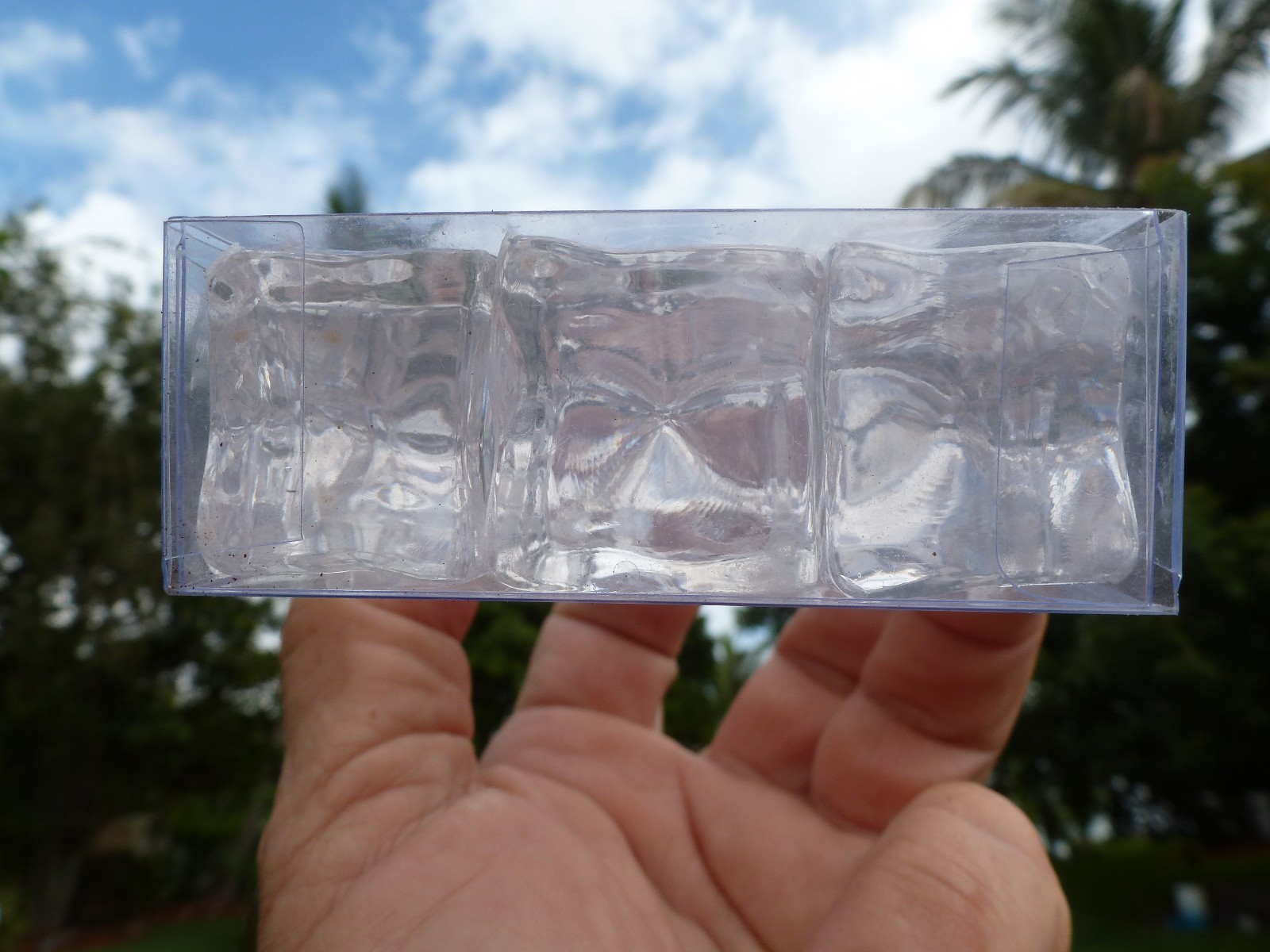 Home Security Fake Faux Acrylic Ice Cubes Crystal Clear 12 Pack 3/4 Inch Square
