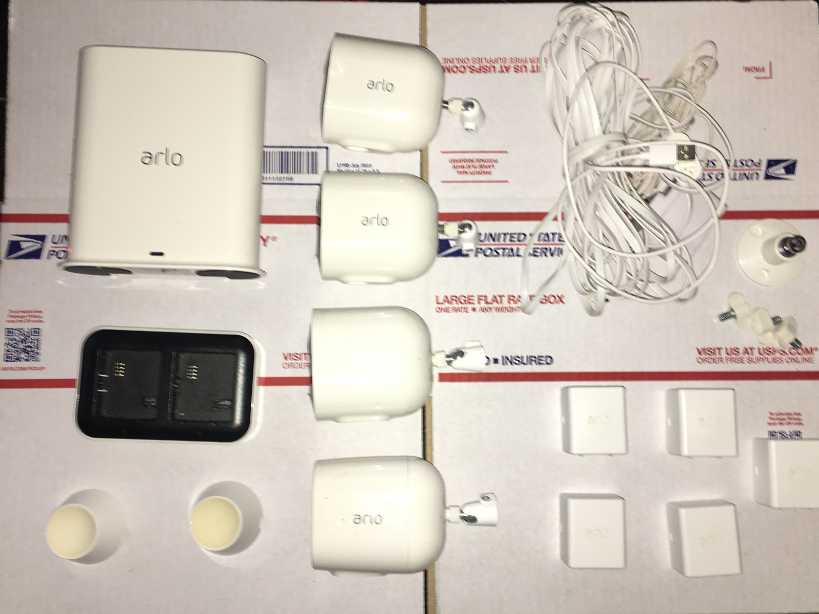 Arlo Pro 5S 2K Security Bundle 3 Wireless Spotlight Cameras + Extra + Smarthub