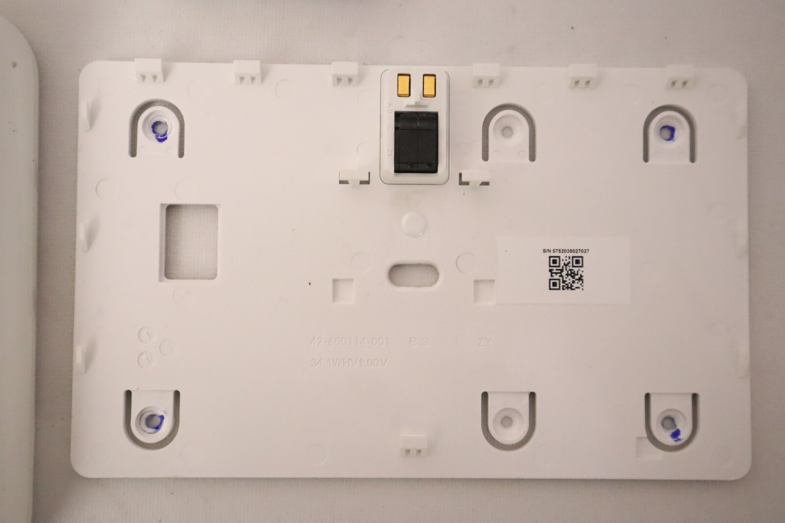 Vivint Smart Home Sky Control Panel Smart Hub VS-SH2000-C00 W/ 5x VS-GB2000