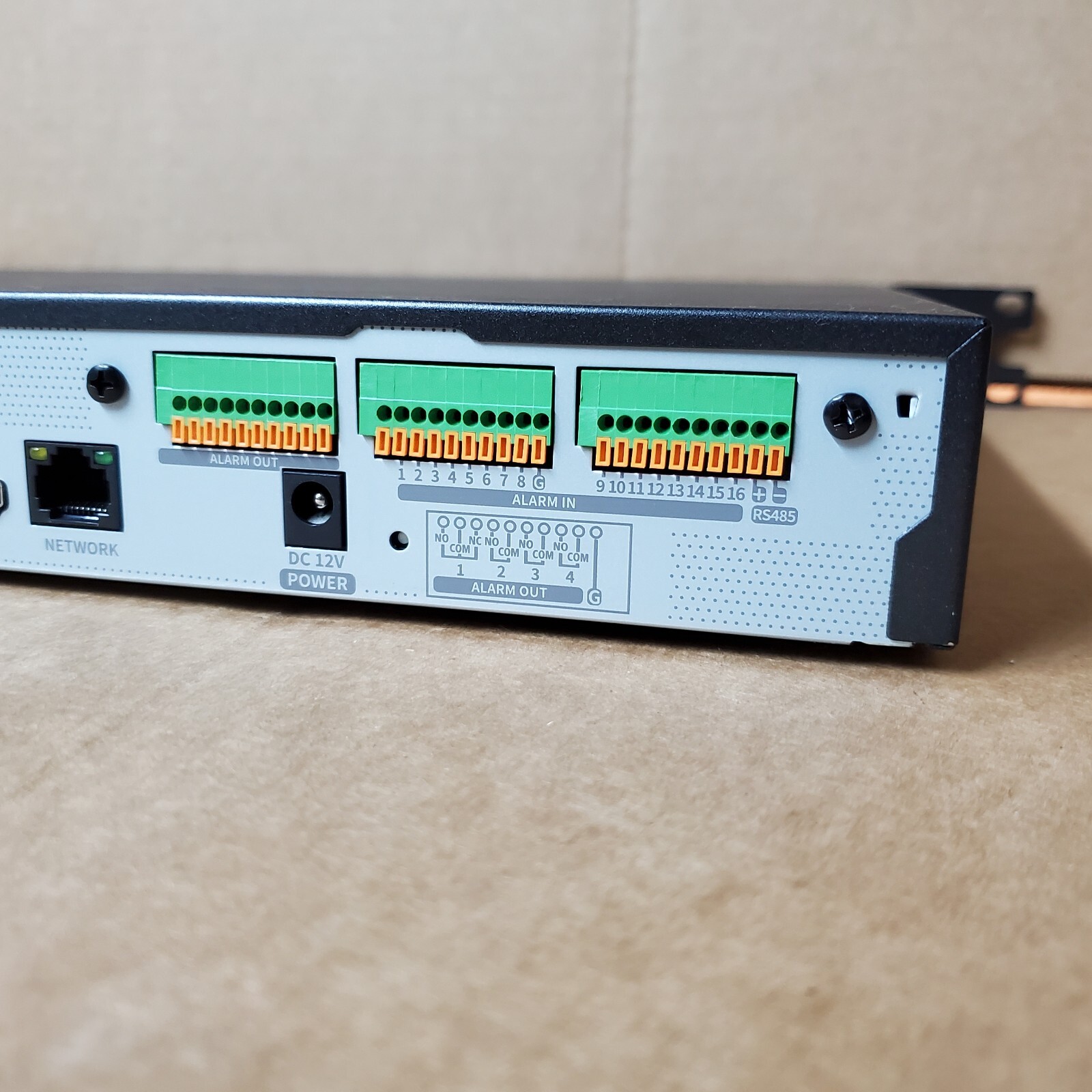 Hanwha Techwin WiseNet SPE-1620 16-Channel 2MP Network Security Video *READ*