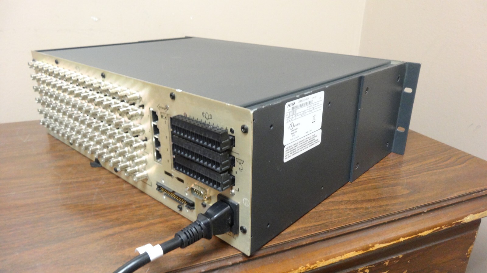 Pelco Matrix Switcher / Controller CM6800E-48X8