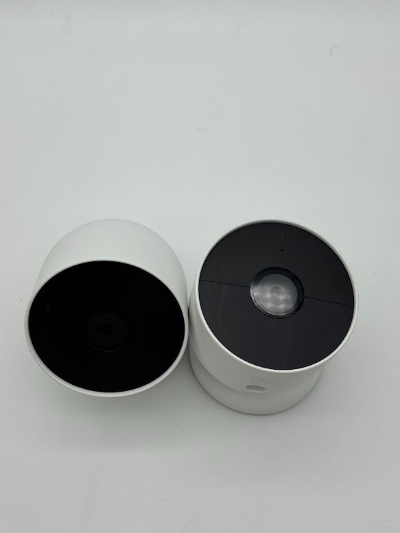 Google Nest Cam Outdoor or Indoor Battery 2nd Gen 2-Pack White
