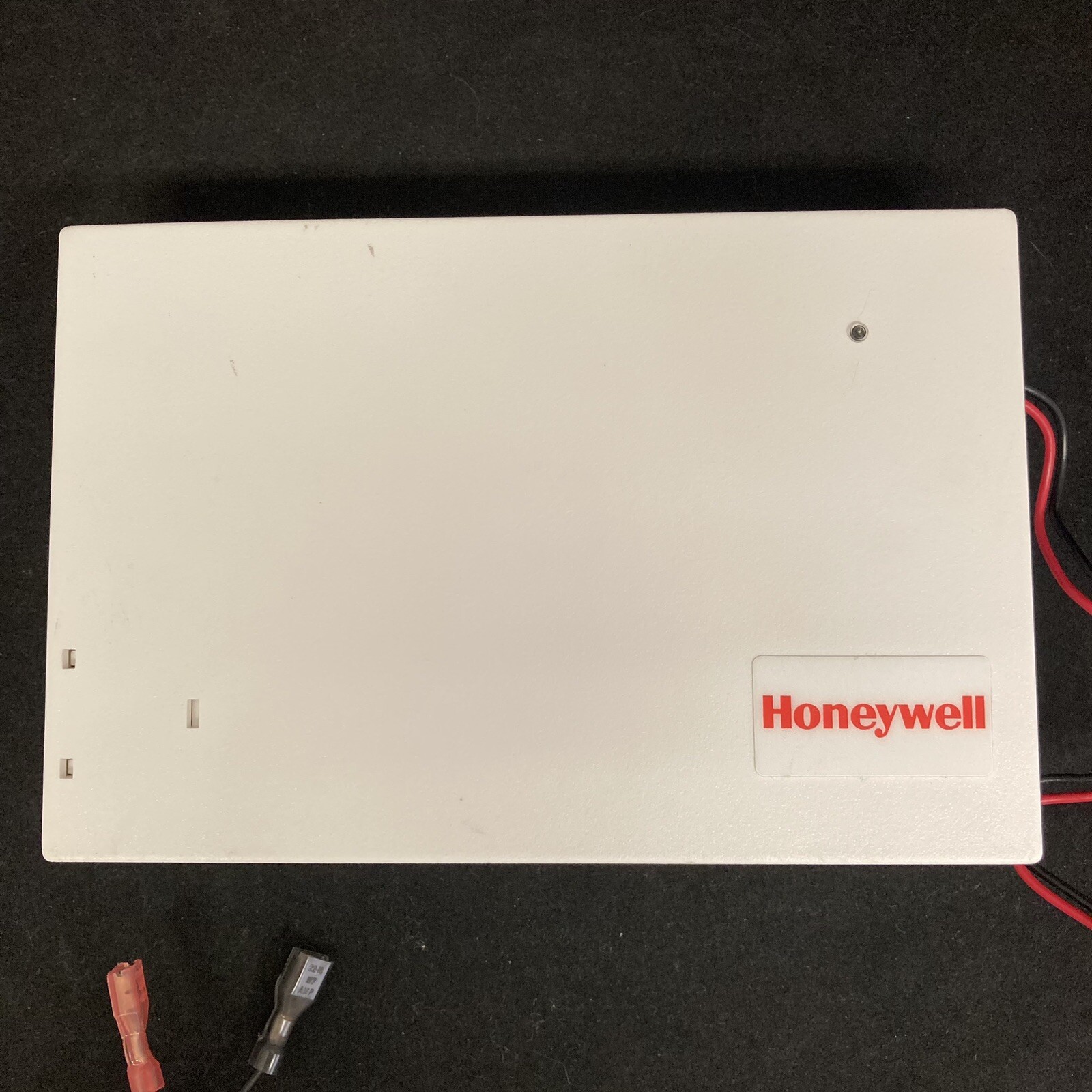 Honeywell 5800C2W / 5800C2WCN Hardwared to 5800 Wireless Converter UNTESTED
