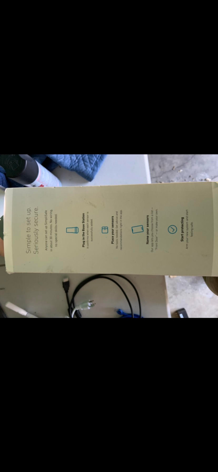 SimpliSafe 7 Piece Home Security System – White + 1 Free month of monitoring