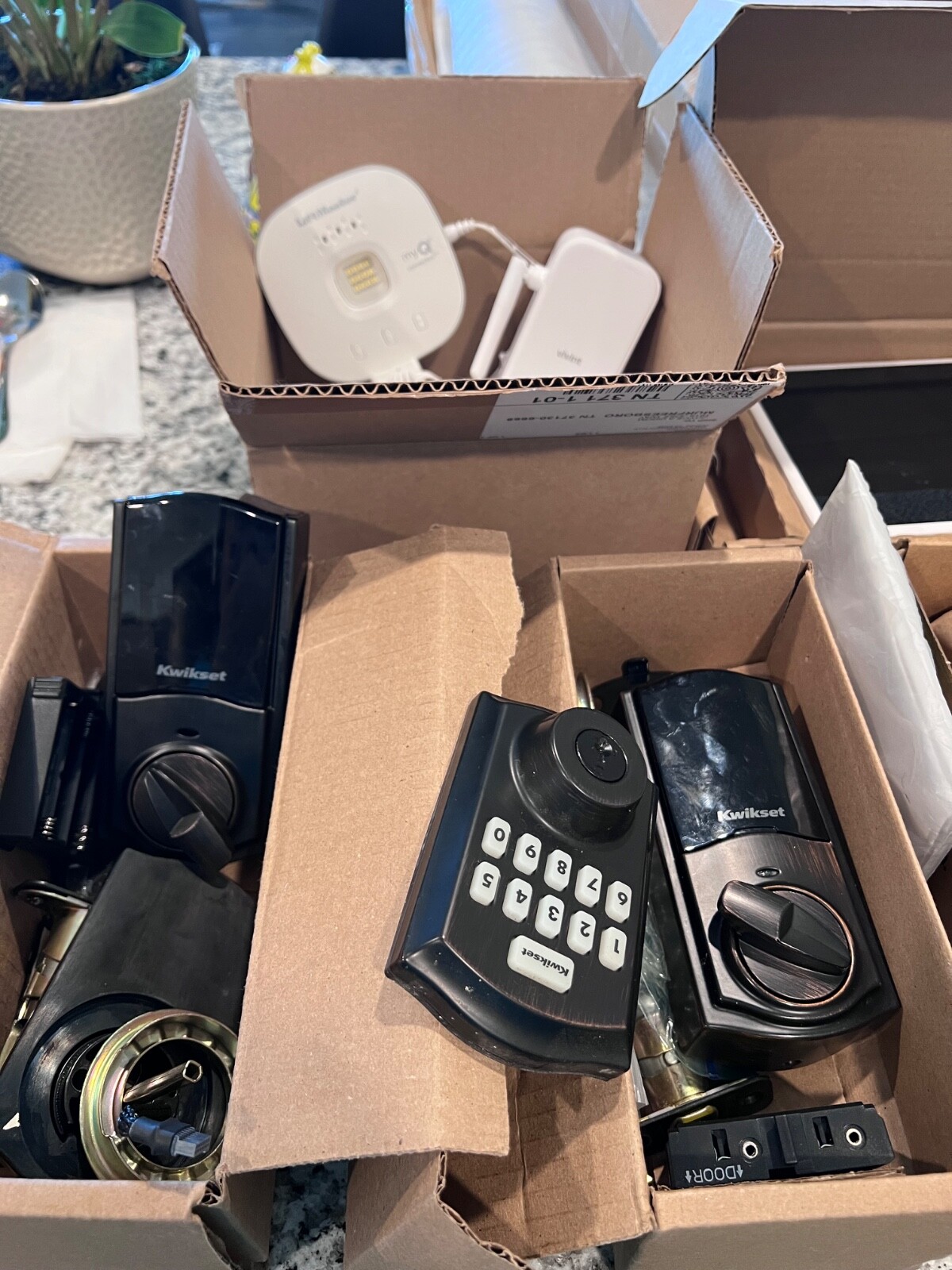 Vivint home security equipment, barely used