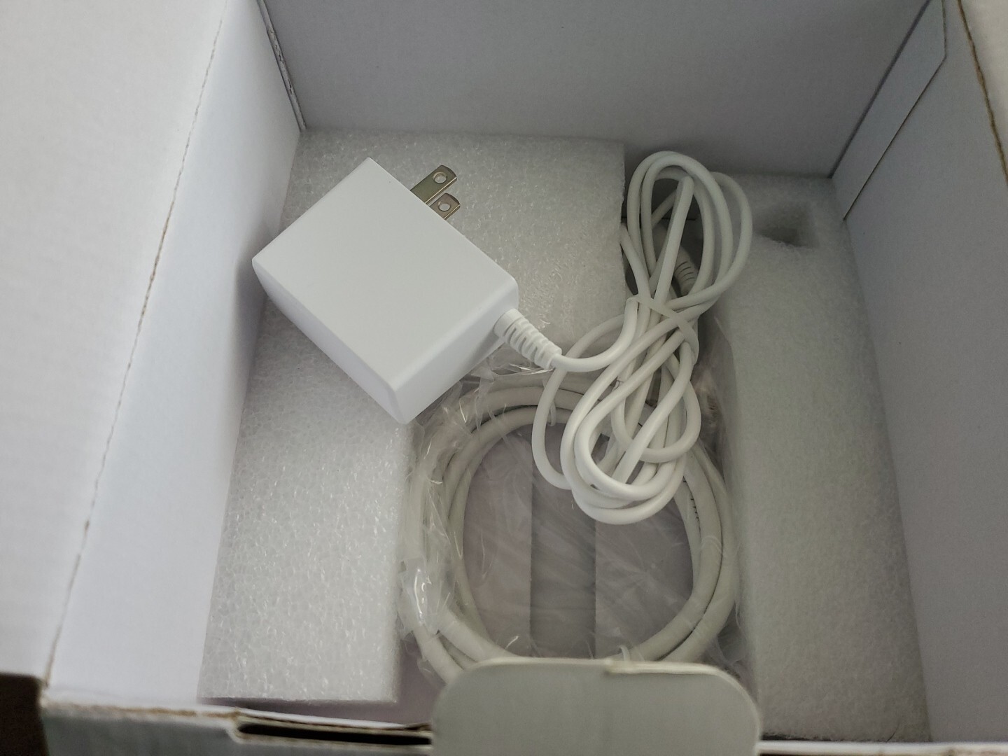 Frontpoint Hub And Power Supply FPHUB3.1 Home Security System