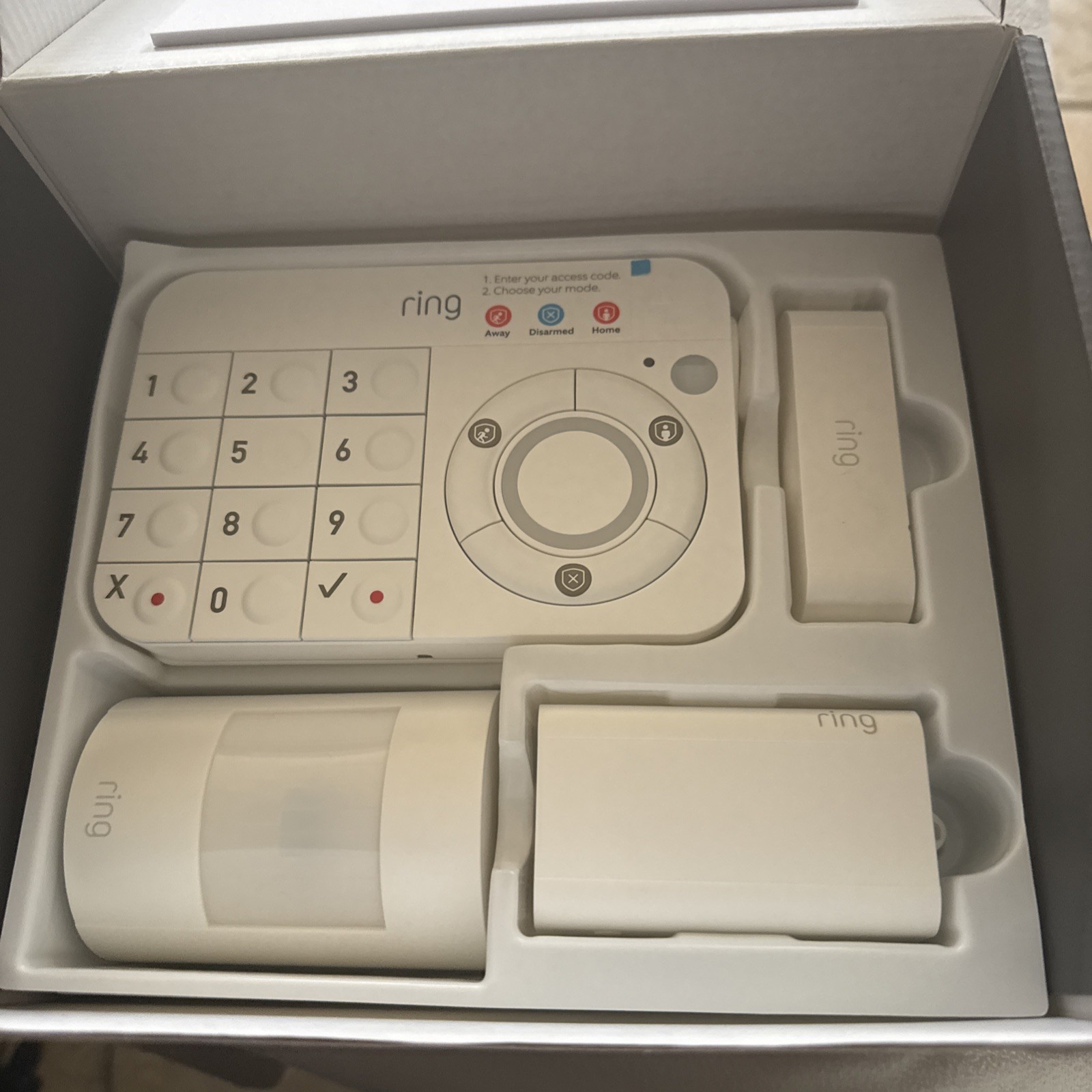 New in Box Ring Alarm Wireless Home Security Kit (1st Gen) – White 4K11S7-0EN0