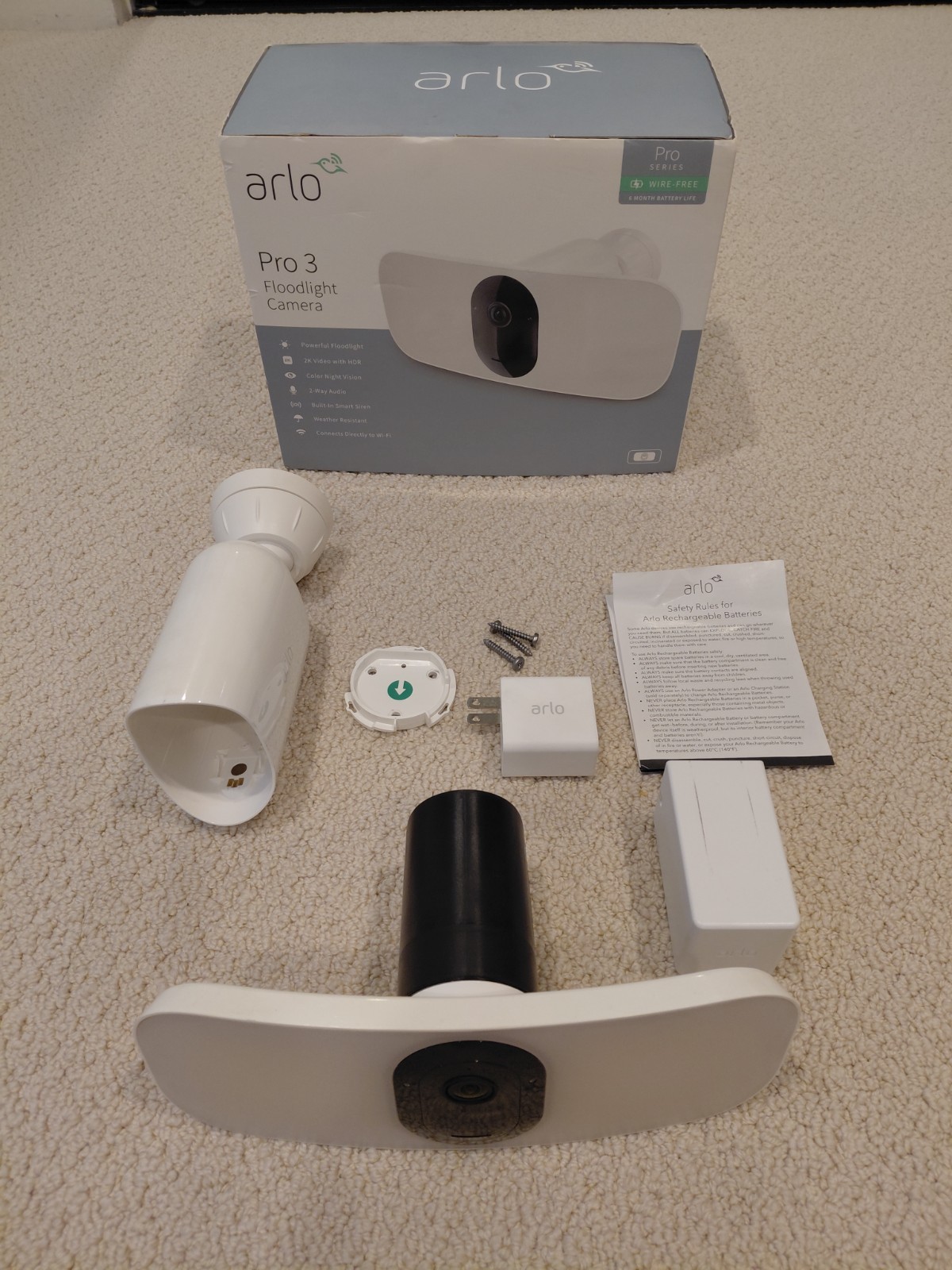 Arlo Pro 3 Floodlight Indoor/Outdoor Security Camera – White (No Battery)