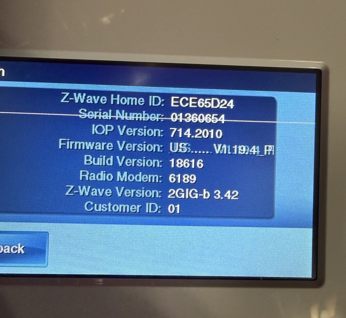 2gig Go Control Touch Screen Alarm Security Panel. Has 1 Line Across Display