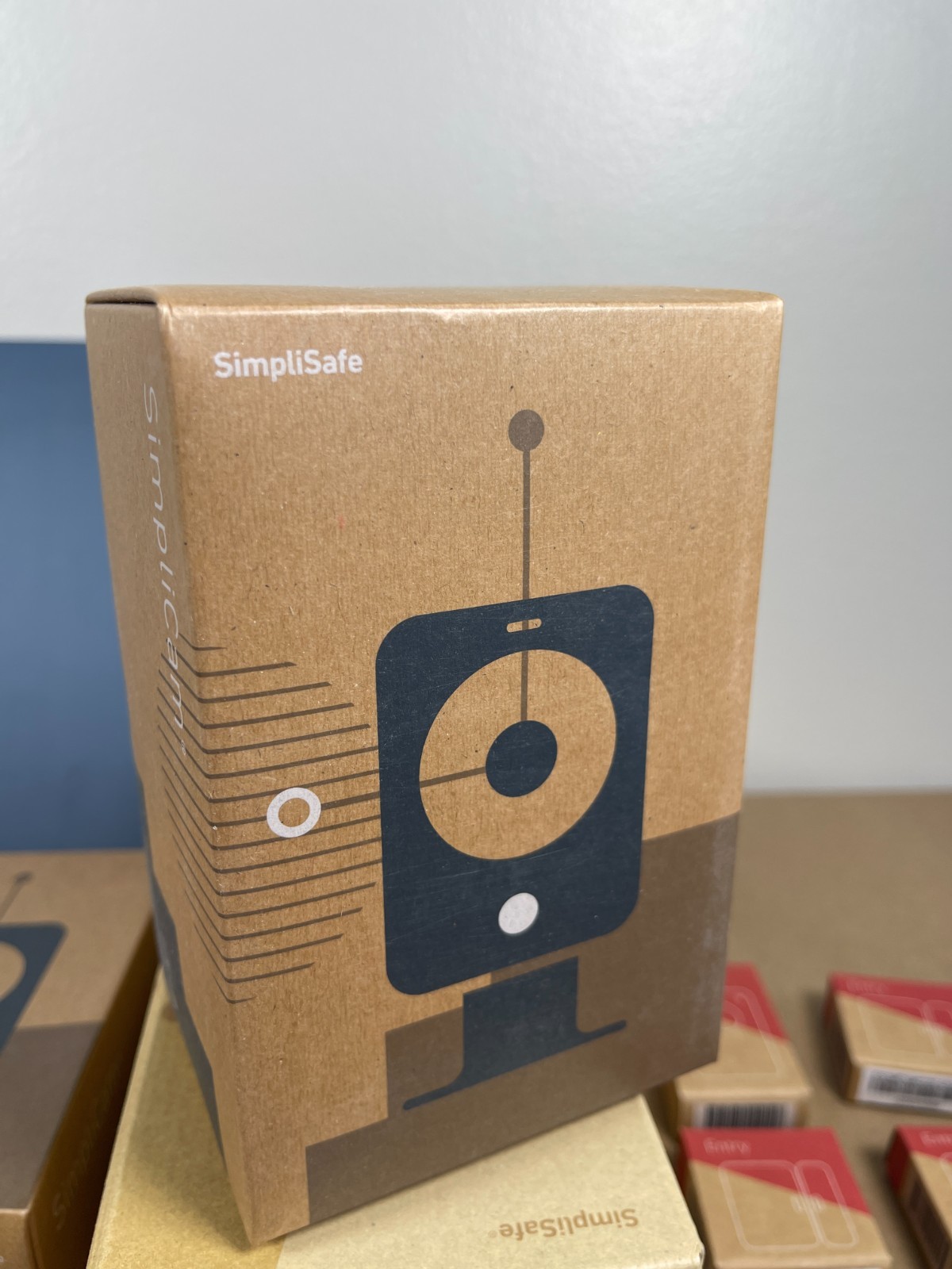 NEW SimpliSafe Gen 3 Security System Bundle 2 Cameras Keypad Siren