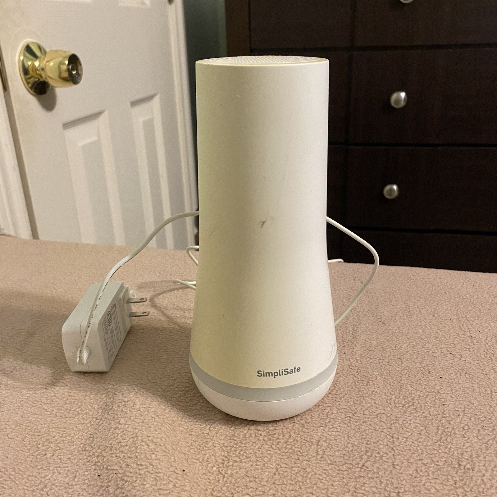 SimpliSafe SSBS3 Base Station Home Security System With Power Cord.