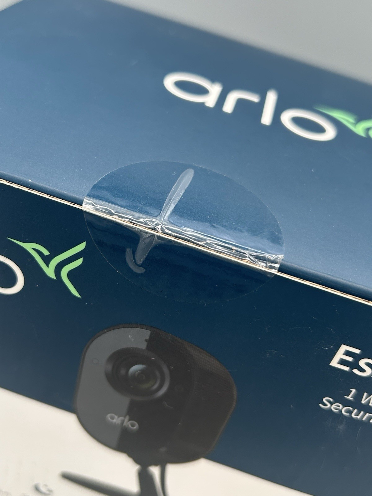 ARLO Essential Indoor Camera (VMC2040B-100NAS) – Black – Sealed