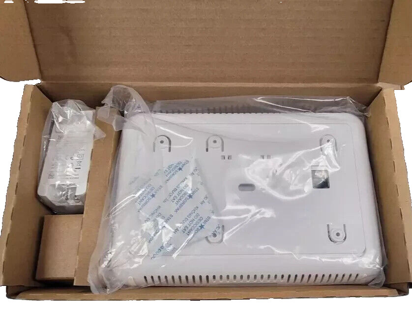 Vivint Smart Home Sky Control Panel Smart Hub VS-SH2000-C00 (1 Unit)