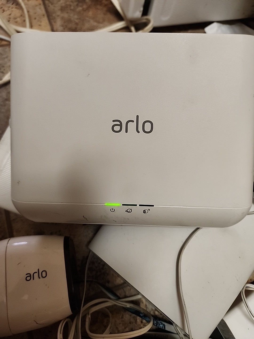 Lot Arlo: 19 Cameras (Not Tested) + 3 Bases PROVED (Inc. VMB5000 4K Hub)