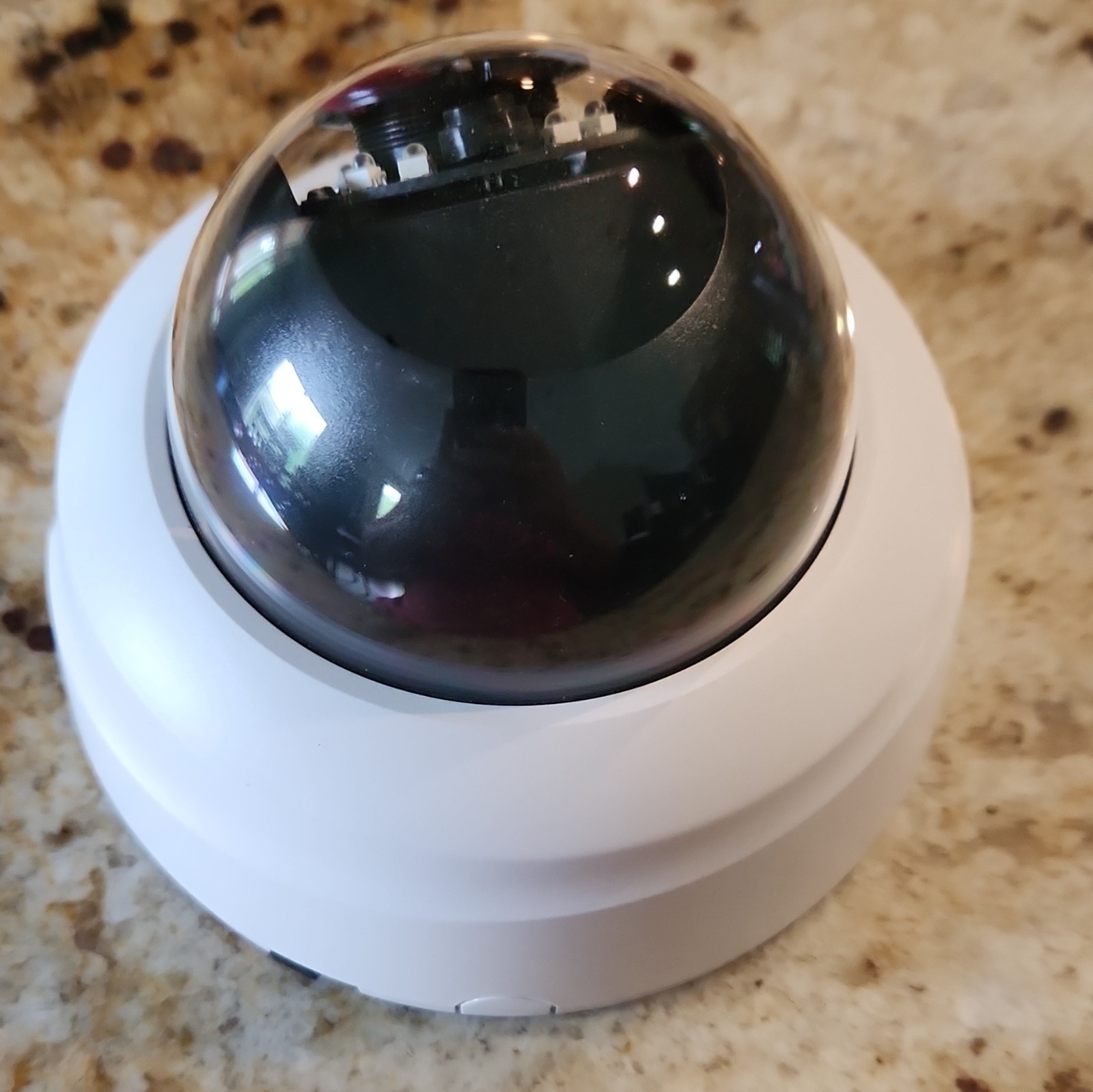 Vivotek FD8154-F2 Dome Network Camera PoE IP 36-57V White/Black