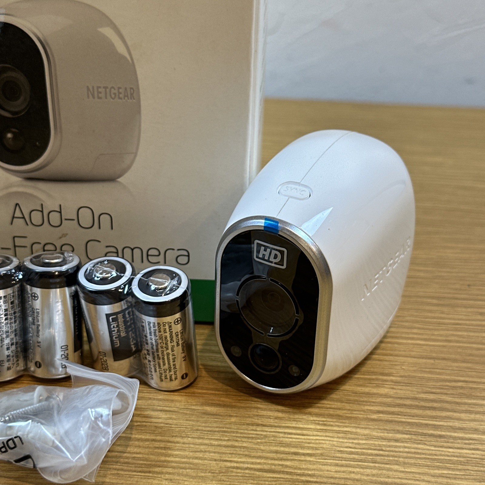 Arlo VMC3030-100NAS Wire-Free Indoor/Outdoor Security Camera OPEN BOX