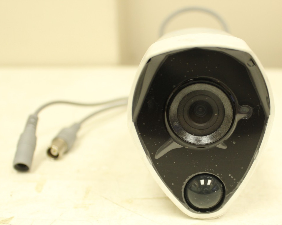 NIGHT OWL 8.0 4K BULLET SECURITY CAMERA 15V WHITE – UNTESTED