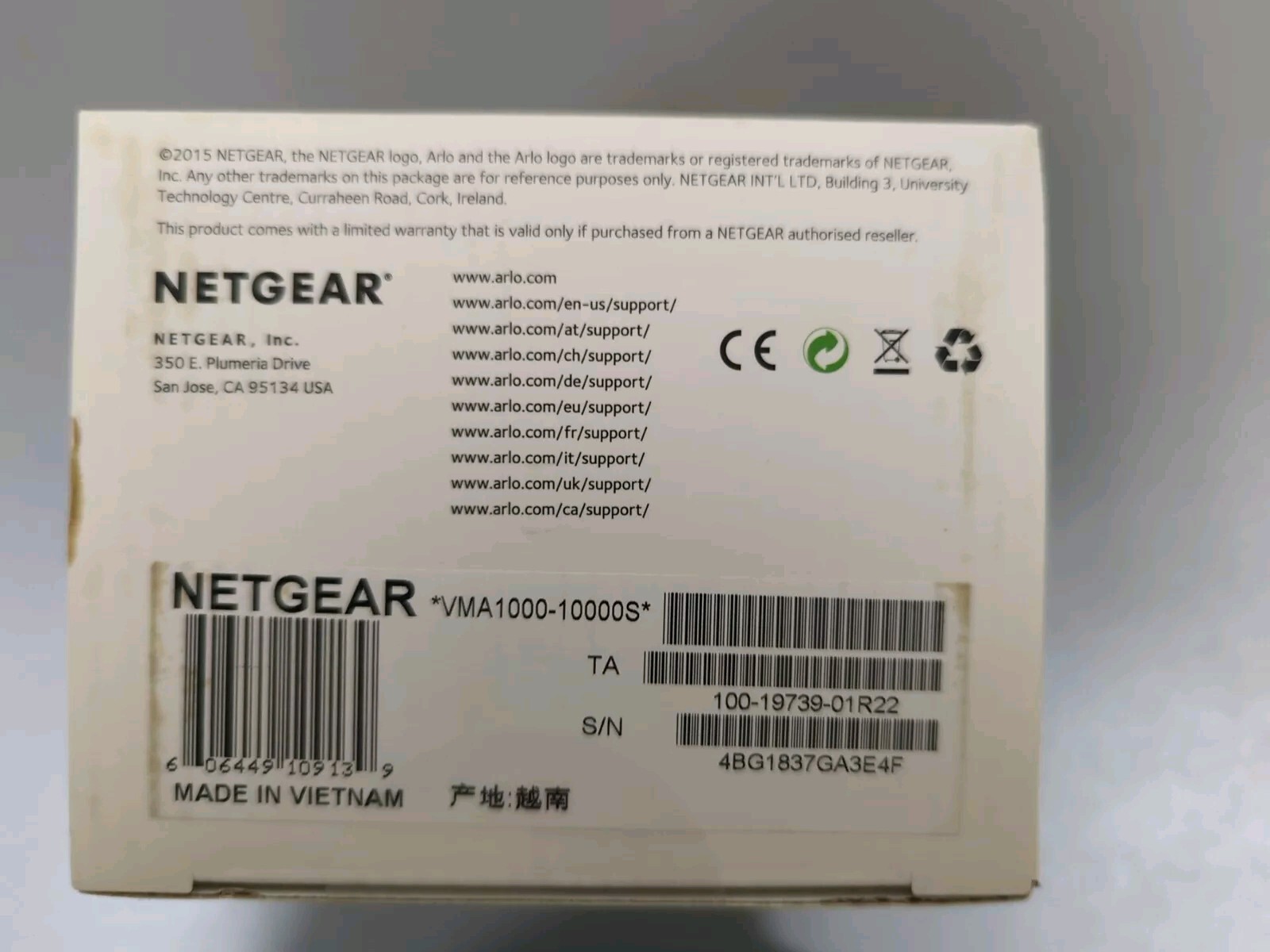 NETGEAR Wallmount Indoor/Outdoor Mount Arlo & Arlo Pro Compatible No Camera