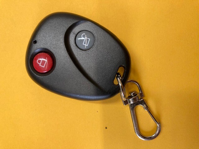 ANTI-THEFT KEYCHAIN REMOTE CONTROL VIBRATION & TONAL ALARM NEW IN BOX (SS2)