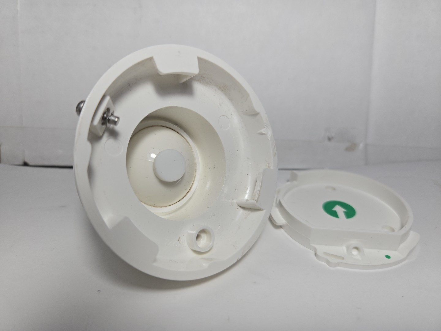Arlo Anti-Theft Housing Mount for Pro 3 4 5S Ultra, Floodlight Pro 3
