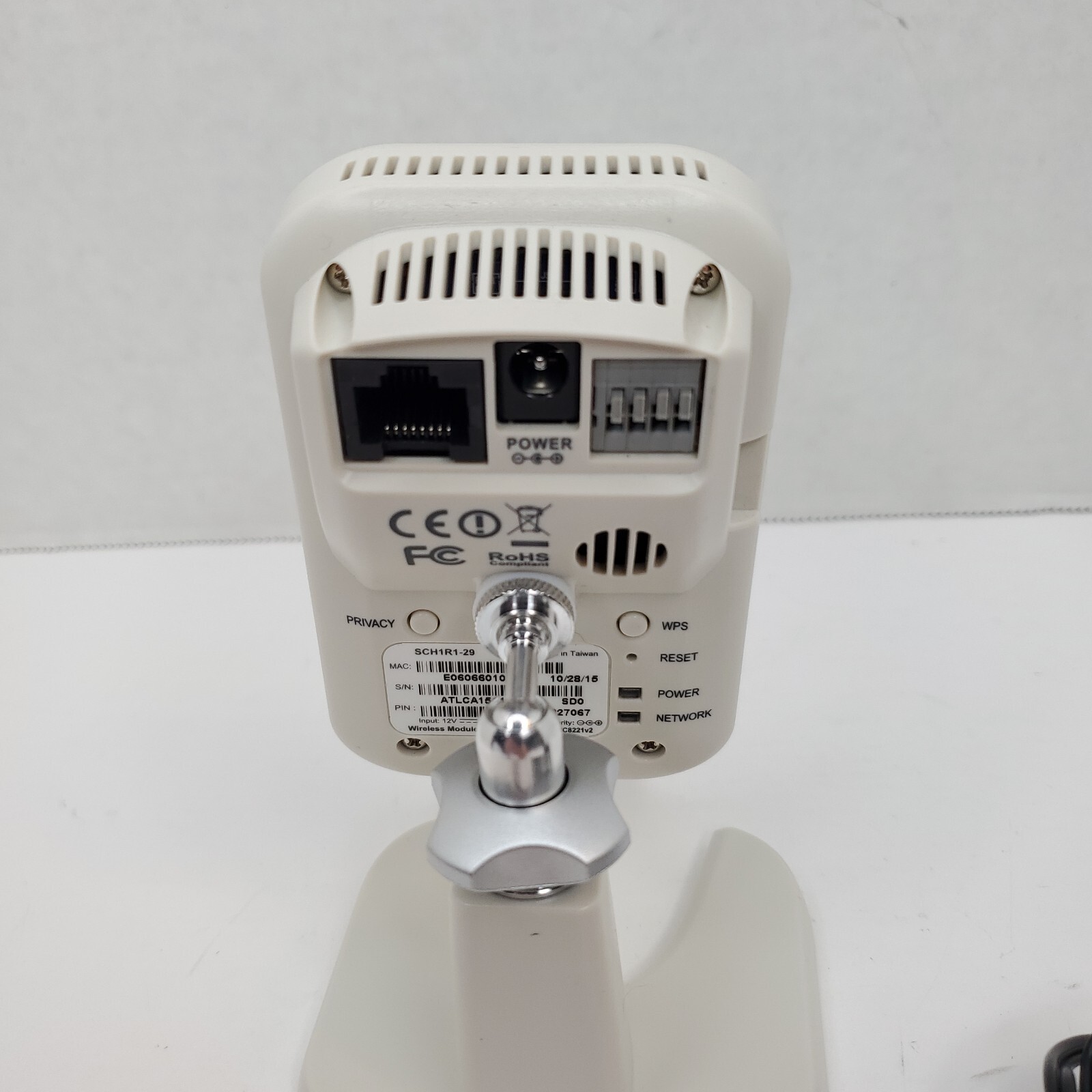 LifeShield SCH1R1-29 White/Black Wired Di Camera with Stand and Power Cable