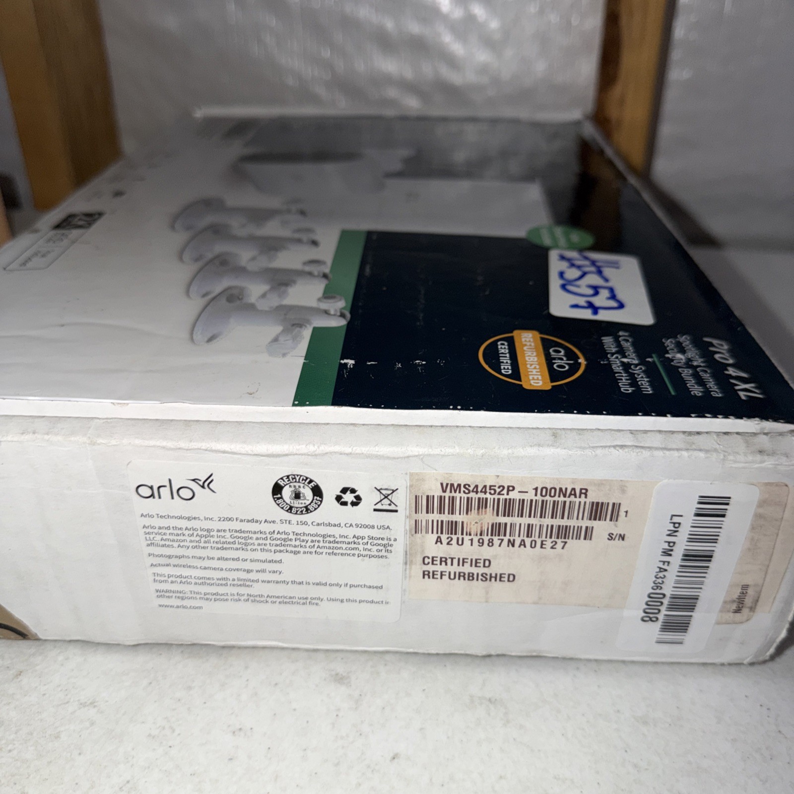 Arlo VMS4452P-100NAR Pro 4 XL Batt 4 Pack + Hub