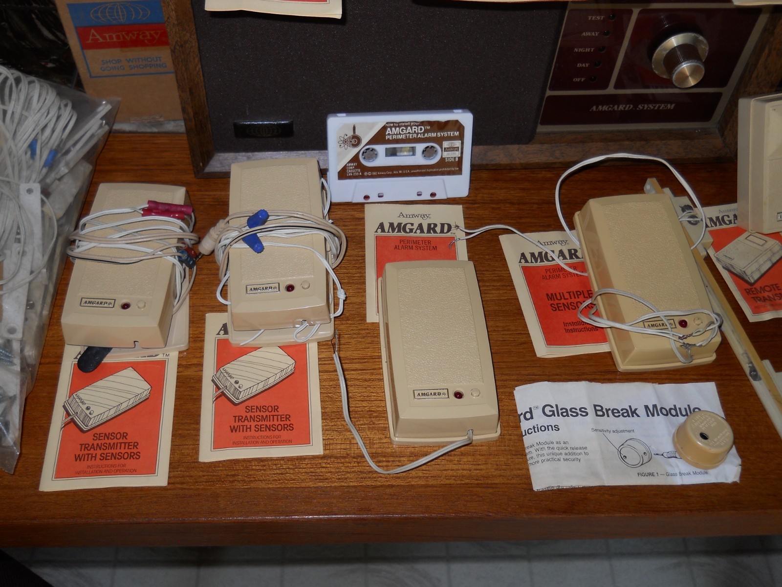 Vintage Amway Amgard Perimeter Alarm System Home Security Kit