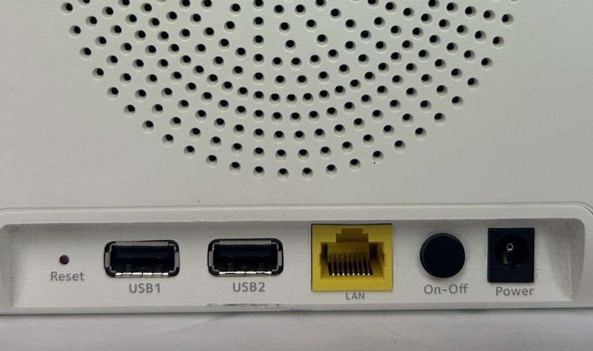 Netgear VMB4000 Arlo Pro Smart Security Base Station Hub White