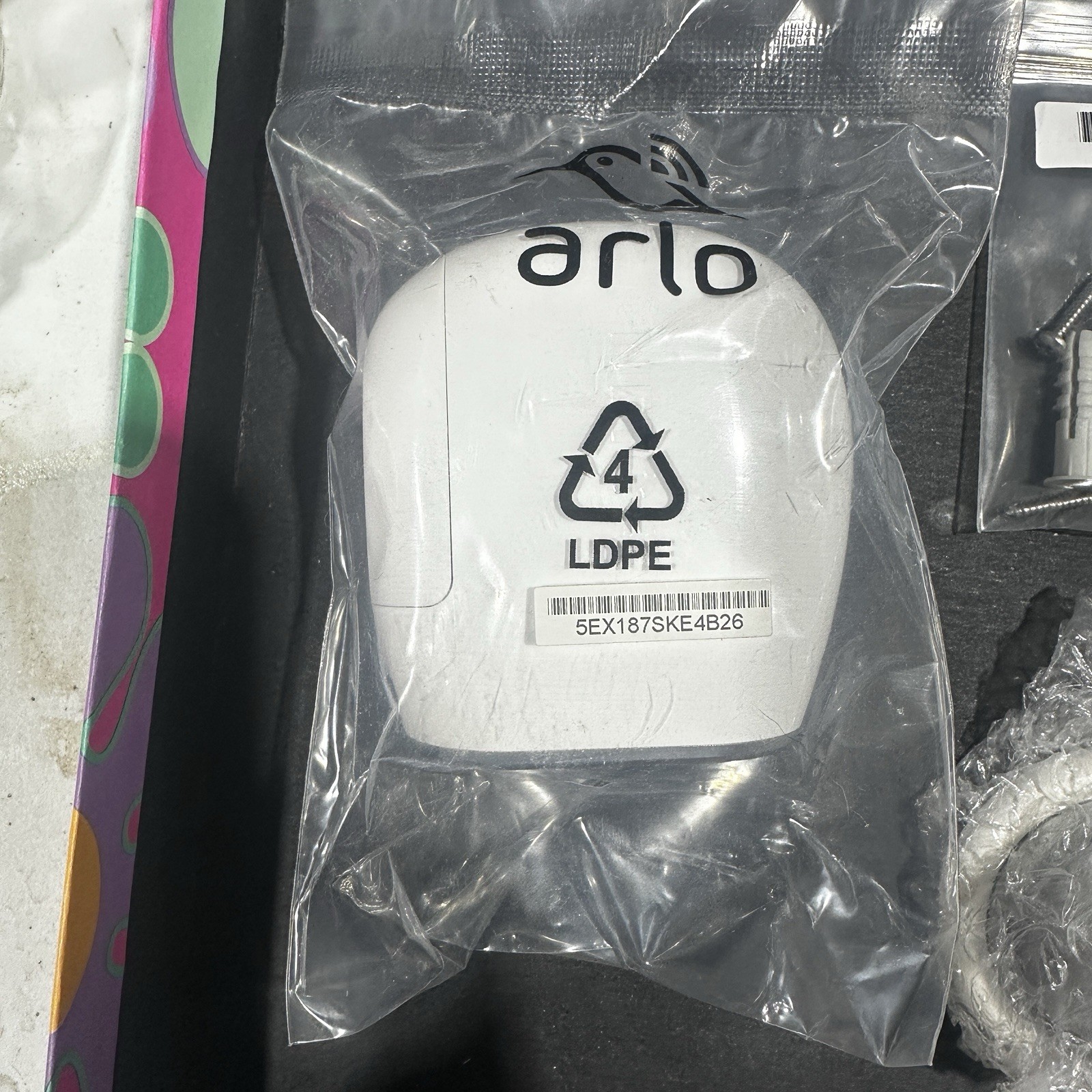 Netgear Arlo VMC3030 HD Wireless Add-On Security Camera, Batteries, Mount, Screw