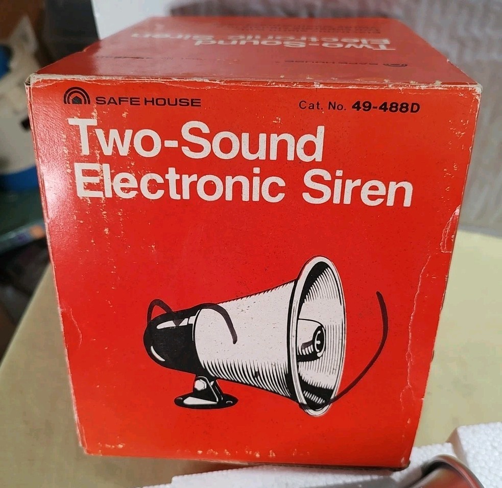 Safe House Two Sound Weatherproof Electronic Siren Vintage Radio Shack Alarm NOS