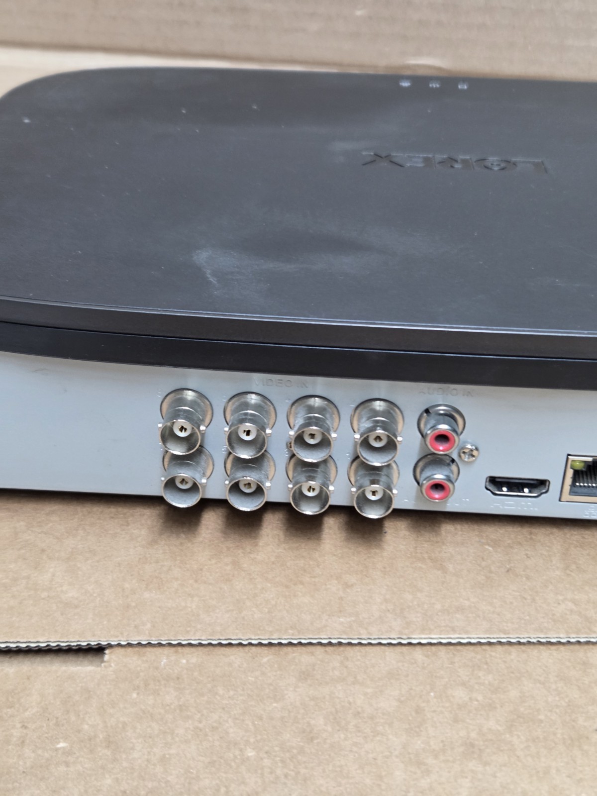 Lorex D841A8B-Z 4K 8Ch Analog Ultra HD DVR 1 HDD 2TB / DVR ONLY