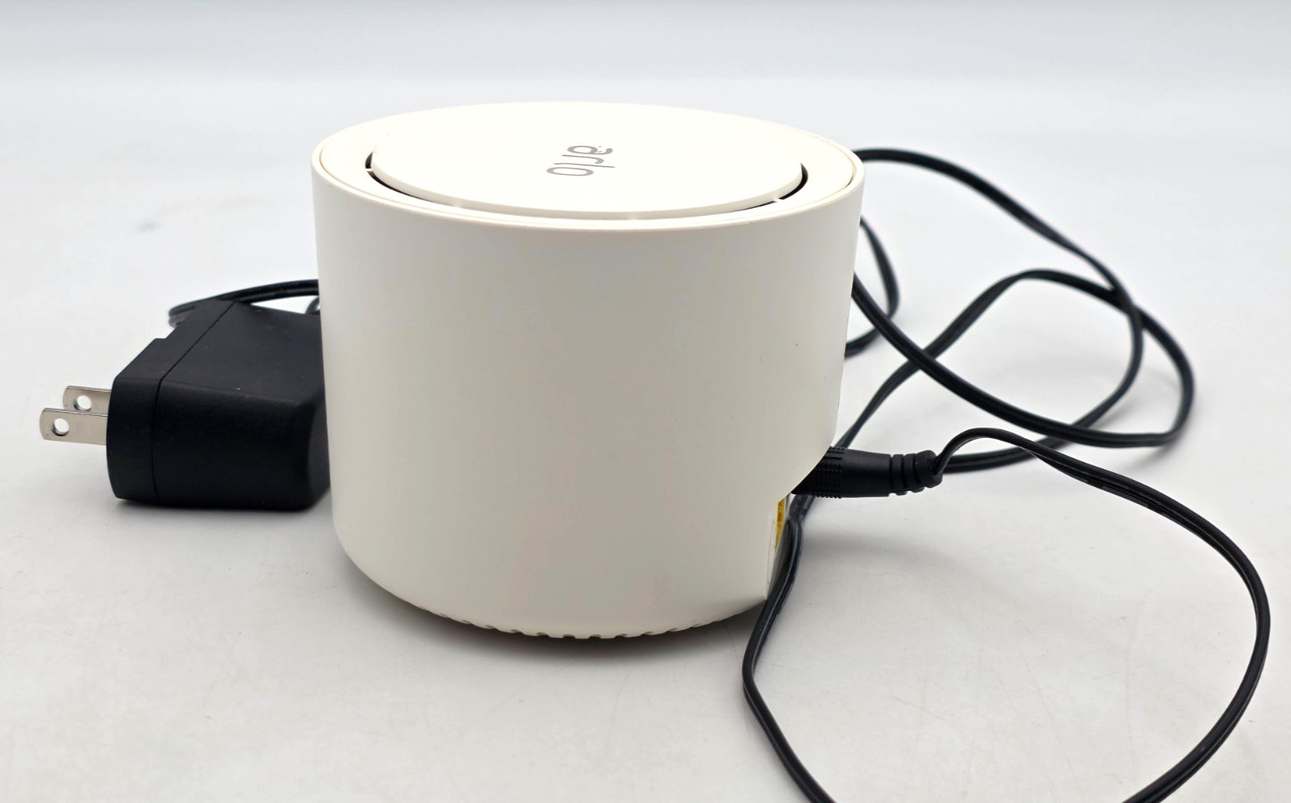 Arlo Netgear IP Camera Base Station Model VMB3500 with Power Cord Tested