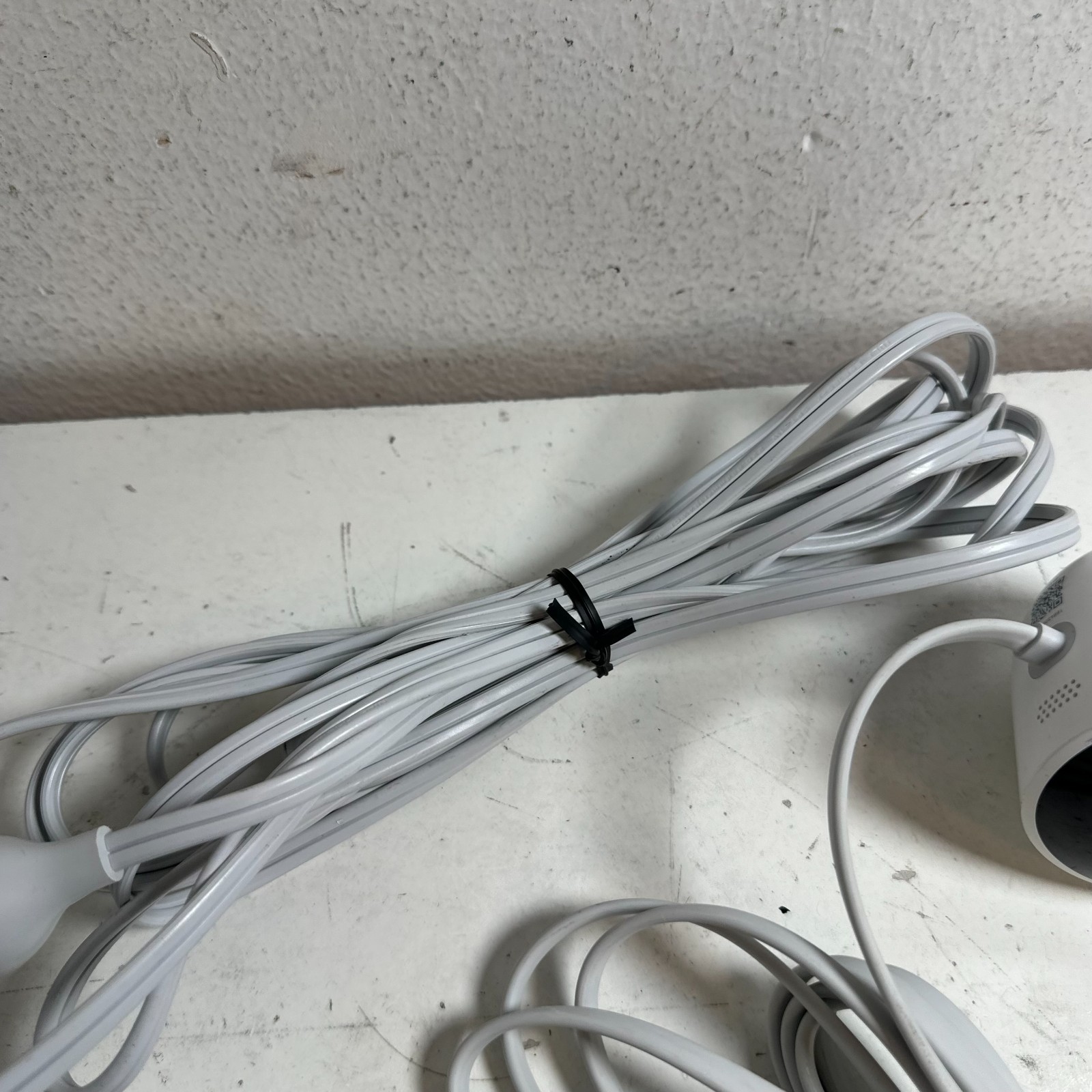 Google Nest Cam Outdoor 1st Gen A0033 White Classic Smart HD Security Camera