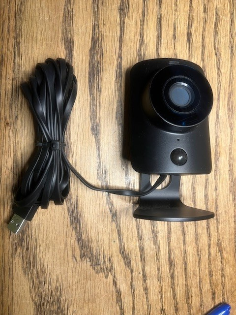 SimpliSafe Simplicam Security Camera System SSCM2 w/ AC Adapter