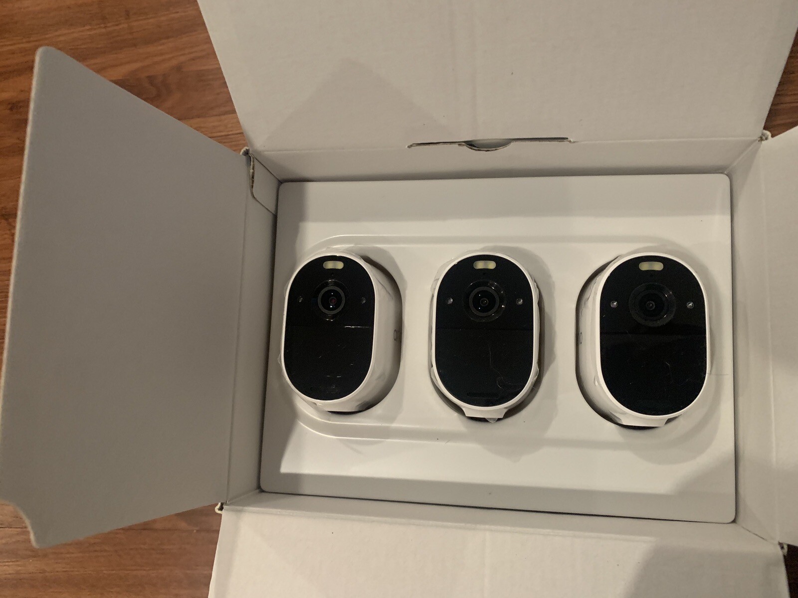 Arlo Essential Spotlight Indoor Outdoor 1080p HD Wireless Camera – Pack of 3…