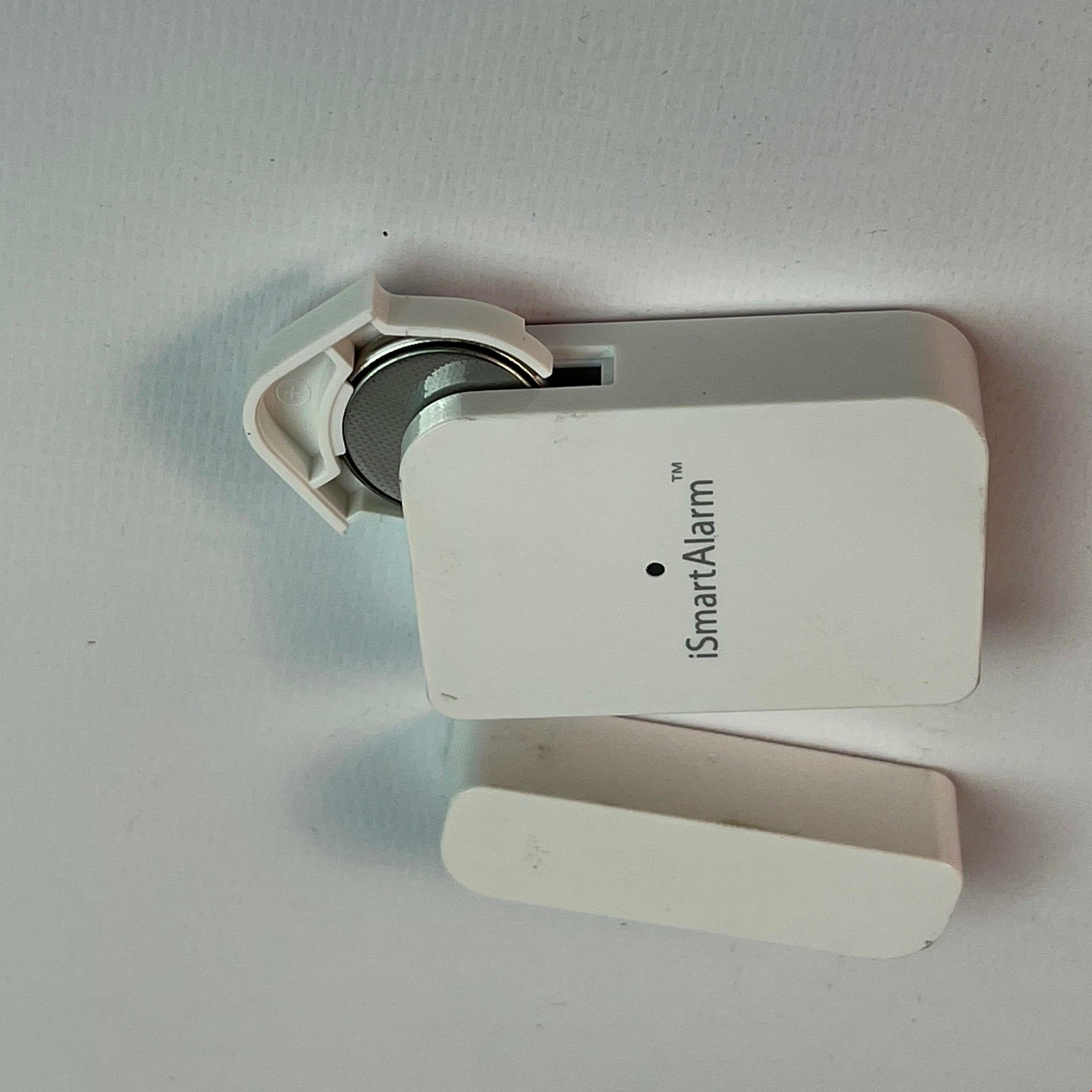 iSmartAlarm ISAISA1 Wireless Wi-Fi Home Security System for Apartment – White
