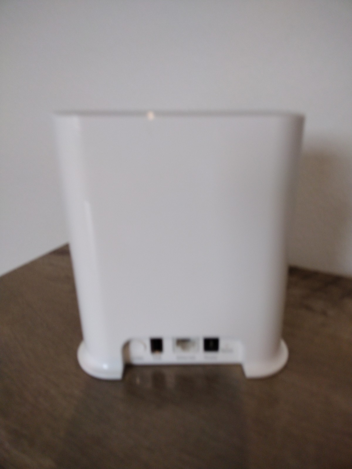 NETGEAR Arlo VMB4540 Smart Hub Base Station Only – New Condition