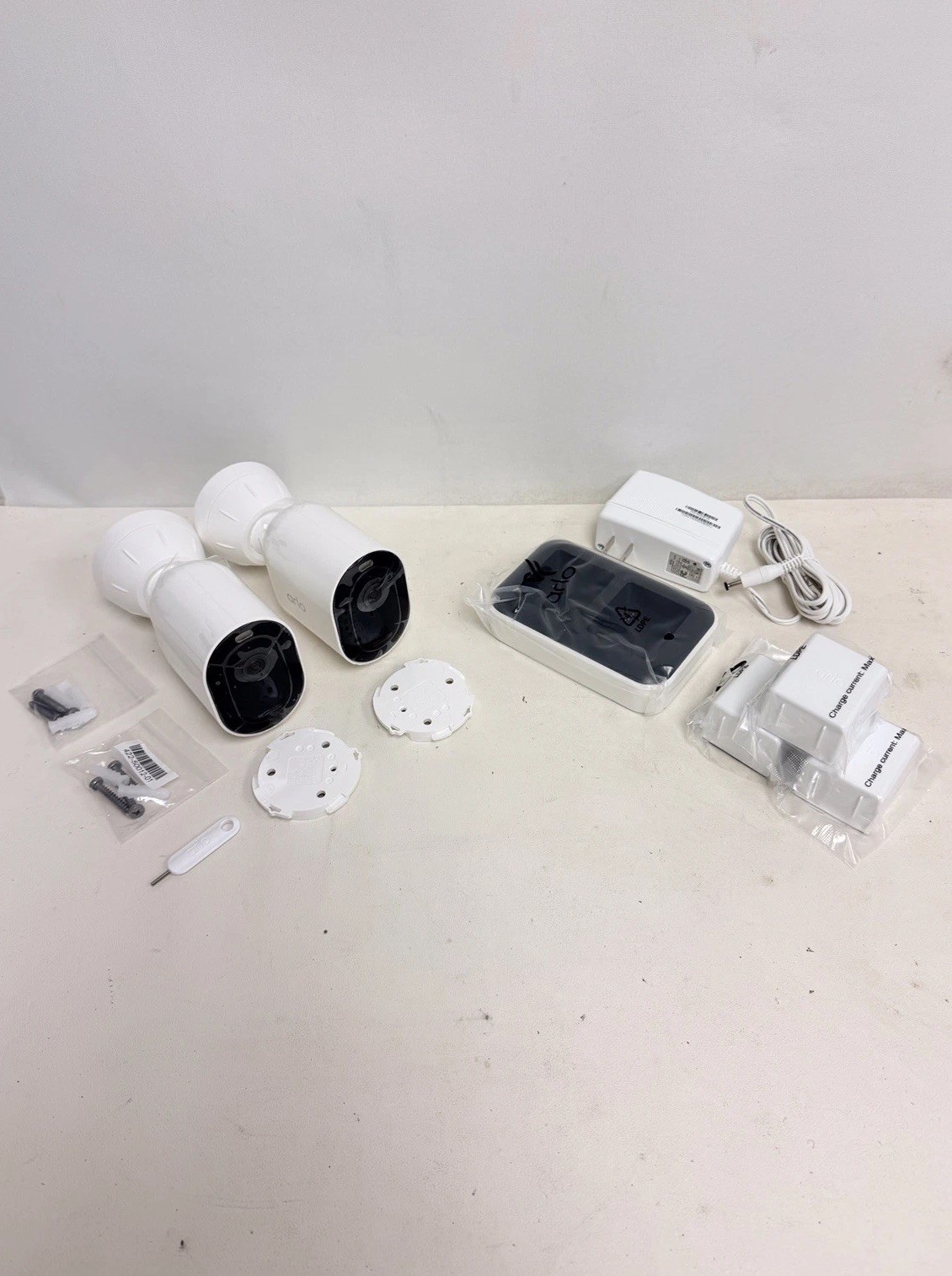 Arlo Pro 5S 2K Security Bundle with 2 Wireless Spotlight Cameras in White