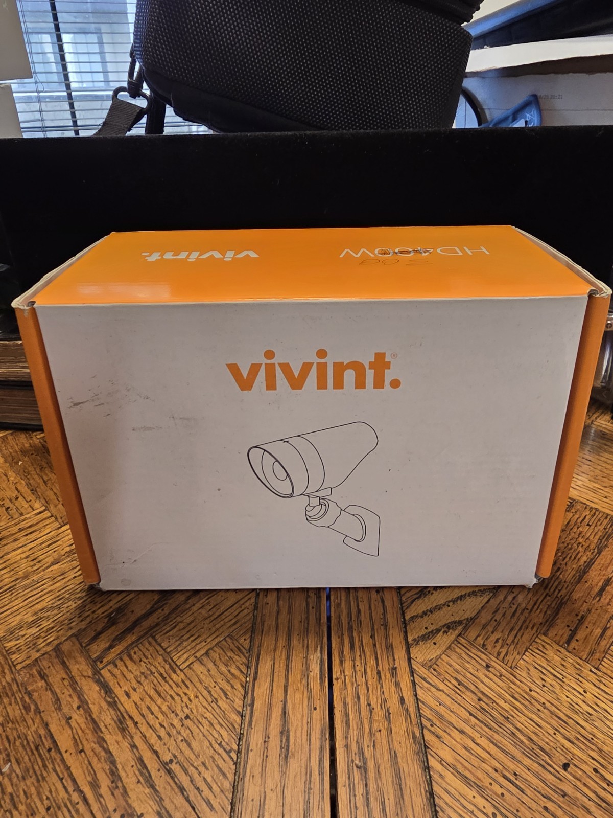 Vivint Smart Home Security Alarm System Set – White