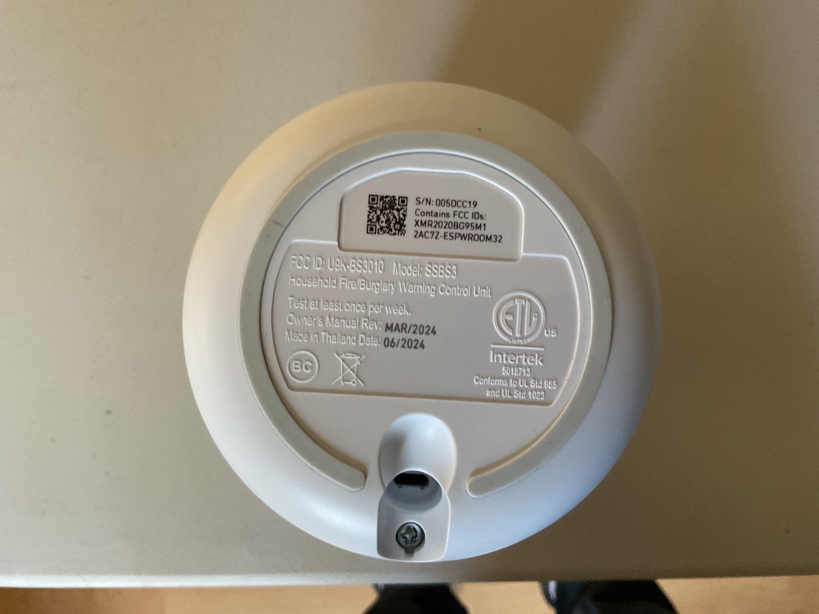 SimpliSafe Home Security System Base Station with Power Cord Gen3 SSBS3 Used